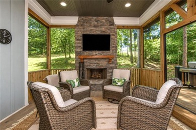 Welcome to easy lake and golf course living in the heart of - photo 33