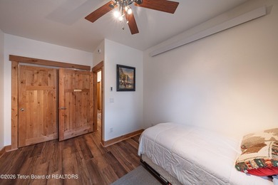 Experience the privacy and tranquility of mountain living in - photo 33