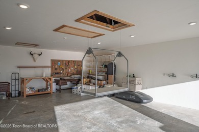 Experience the privacy and tranquility of mountain living in - photo 40