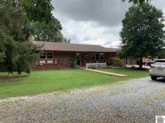 Kentucky Lake Home For Sale in Gilbertsville Kentucky
