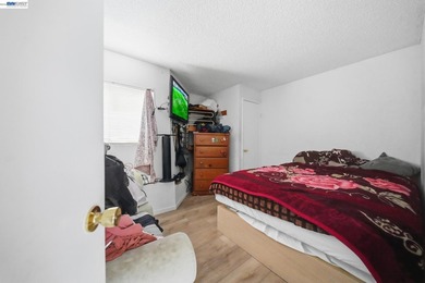 A rare and compelling income-producing opportunity in the heart - photo 22