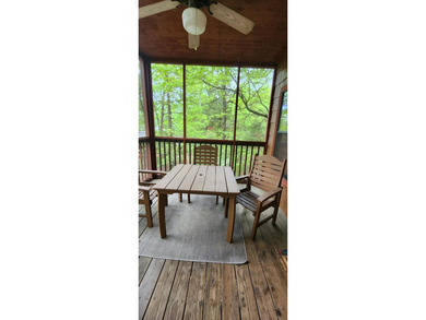 Nightly Rental cabin at its finest with a lock outdoor - photo 22