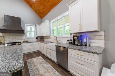 A must-see in person! Welcome to your private retreat just - photo 8