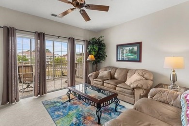 Immaculate and exceptionally well maintained, this 2-bedroom - photo 12
