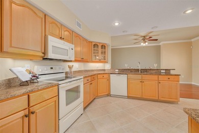 FIRST FLOOR condo with a GARAGE and on CONSERVATION in Lansbrook - photo 12