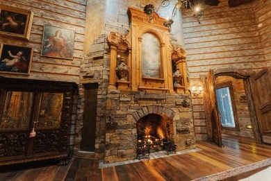 Experience unparalleled luxury at this breathtaking estate - photo 18