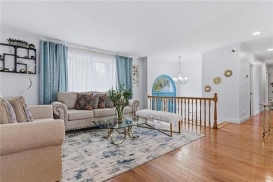 Stunning and meticulously maintained raised ranch in Warwick - photo 9