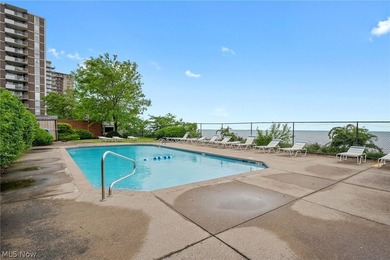 Welcome to The Lake House, Lakewood's premier Gold Coast - photo 21