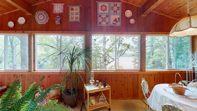 Experience the best of U.P. living in this expansive 4 - photo 21