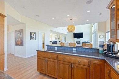 Perched at the edge of the Pacific within the exclusive gated - photo 23