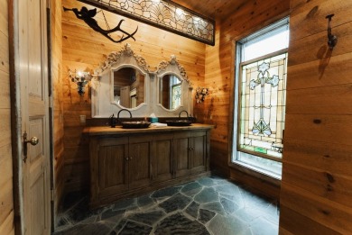 Experience unparalleled luxury at this breathtaking estate - photo 31