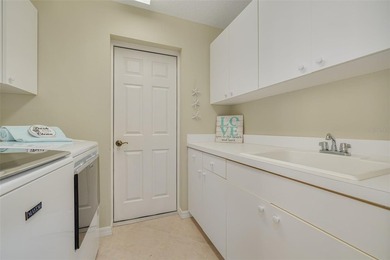 FIRST FLOOR condo with a GARAGE and on CONSERVATION in Lansbrook - photo 36