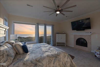 Perched at the edge of the Pacific within the exclusive gated - photo 37