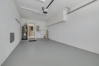 FIRST FLOOR condo with a GARAGE and on CONSERVATION in Lansbrook - photo 37