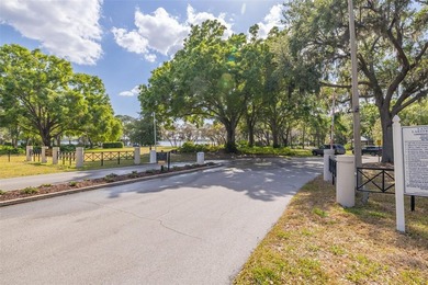 FIRST FLOOR condo with a GARAGE and on CONSERVATION in Lansbrook - photo 44
