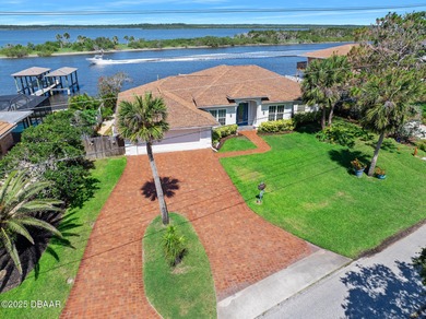 (private lake, pond, creek) Home For Sale in Ormond Beach Florida