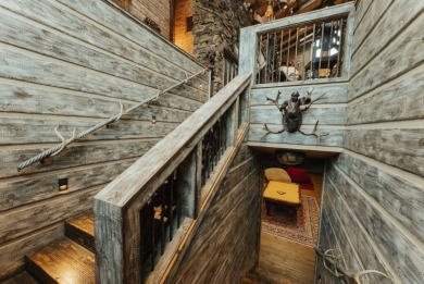 Experience unparalleled luxury at this breathtaking estate - photo 51