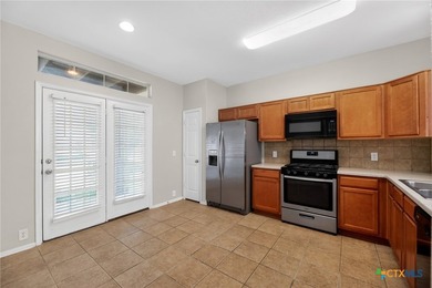 Nestled in an established subdivision with easy access to Texas - photo 7