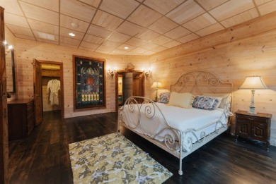 Experience unparalleled luxury at this breathtaking estate - photo 58