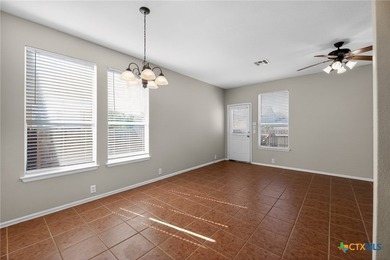 Nestled in an established subdivision with easy access to Texas - photo 8