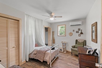 Additional listing photo 4