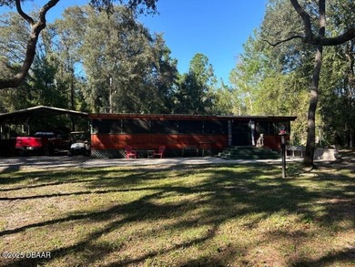 Lake Ocklawaha Home Sale Pending in Fort Mccoy Florida