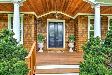 Grandeur meets breezy comfort in this 4-bedroom, 3.5-bath - photo 3