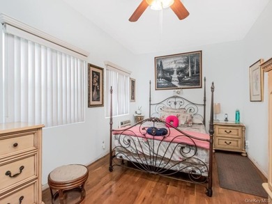 Beautifully maintained brick single-family home located in the - photo 7