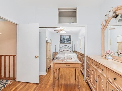 Beautifully maintained brick single-family home located in the - photo 10