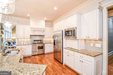 Absolutely stunning Country Club home! Tucked away on a quiet - photo 13