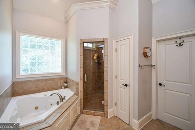 Absolutely stunning Country Club home! Tucked away on a quiet - photo 24