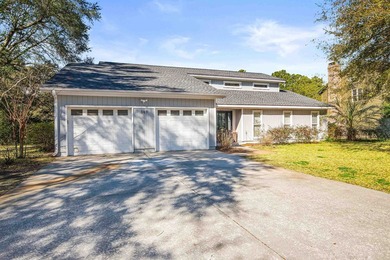 (private lake, pond, coastal) Home For Sale in Murrells Inlet South Carolina