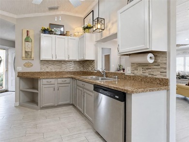 THE VILLAGES, FL - >> HOT - photo 8