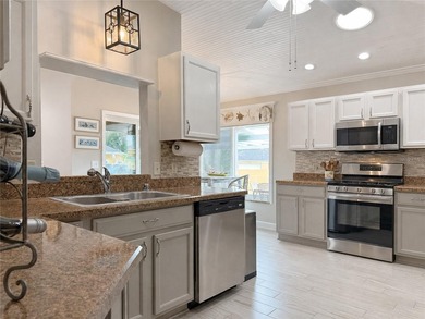 THE VILLAGES, FL - >> HOT - photo 9