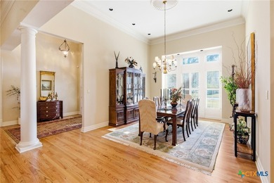 Glamorous home custom built in an exclusive neighborhood! - photo 4