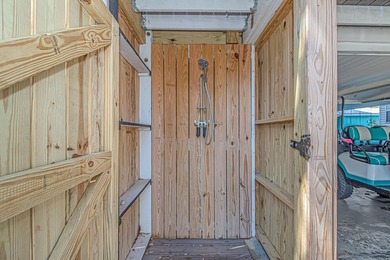 This very open and spacious 4-Bedroom, 3 -Bath raised beach - photo 3