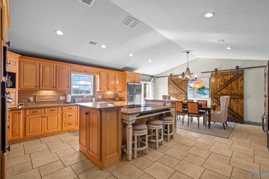 Exceptional waterfront retreat in the Big Nose area of Weiss - photo 12