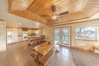 ***PRICE IMPROVEMENT*** Fine craftsmanship, beautifully - photo 3
