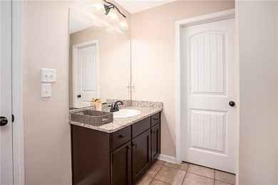 Beautifully maintained and thoughtfully designed, this Cedar - photo 14