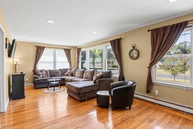 Charming, immaculate, meticulously maintained ranch conveniently - photo 7