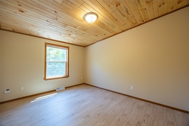 Plenty of space to stretch out by the Chippewa River! This - photo 19