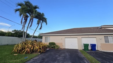 (private lake, pond, creek) Home For Sale in Miramar Florida