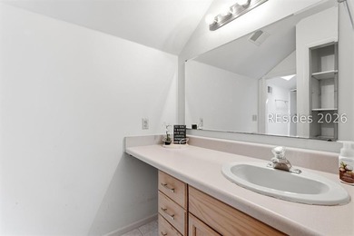 Perfectly situated for easy access to Hilton Head Island or - photo 23