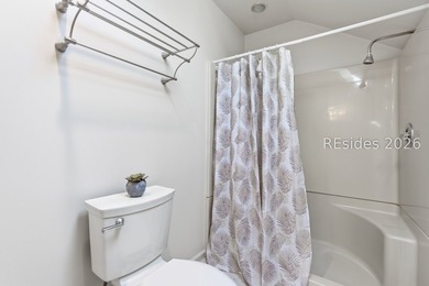 Perfectly situated for easy access to Hilton Head Island or - photo 24