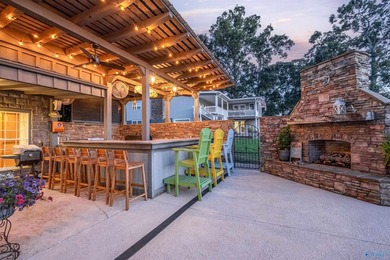 Exceptional waterfront retreat in the Big Nose area of Weiss - photo 42