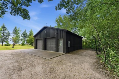 Rare opportunity to own a beautiful one acre lot in an ideal - photo 2