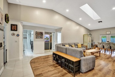 RARE CORNER VILLA in desirable Bonaire at Woodmont! Bright - photo 12