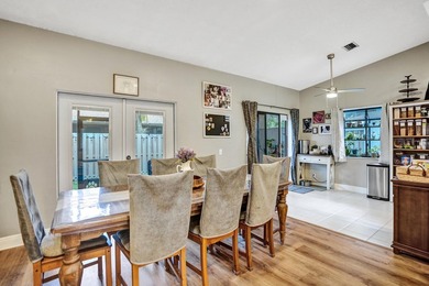 RARE CORNER VILLA in desirable Bonaire at Woodmont! Bright - photo 17