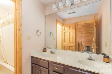 This warm and inviting, solidly built custom log home is - photo 21