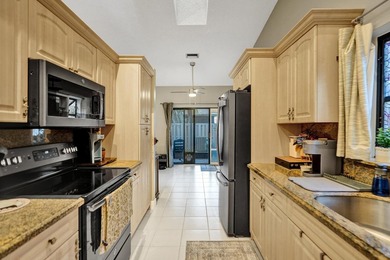 RARE CORNER VILLA in desirable Bonaire at Woodmont! Bright - photo 23
